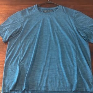 REI performance T